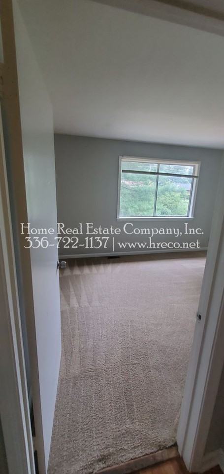 1453 Brookwood Dr #B - Photo 5 of 13