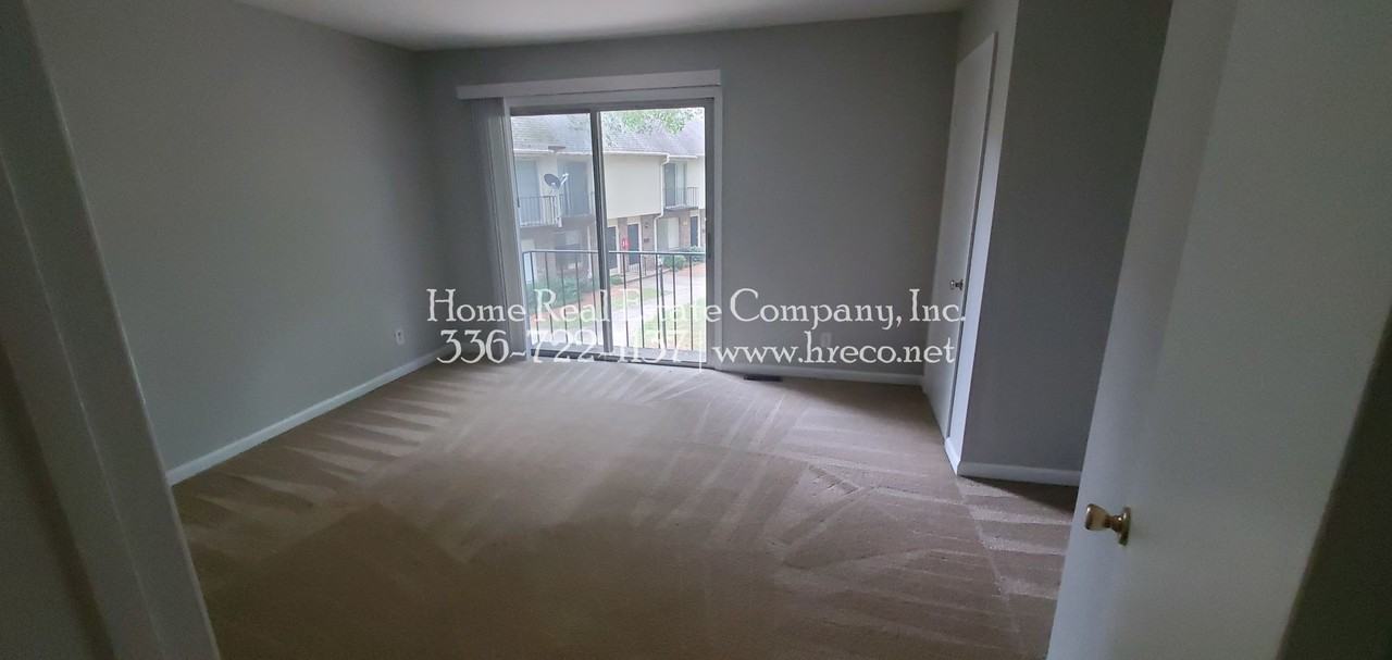 1453 Brookwood Dr #B - Photo 6 of 13