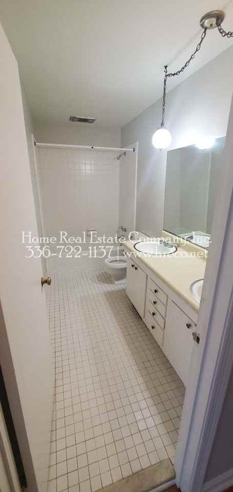 1453 Brookwood Dr #B - Photo 7 of 13