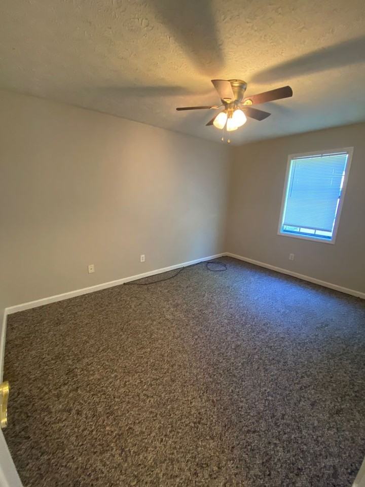 146A College St Se - Photo 2 of 6