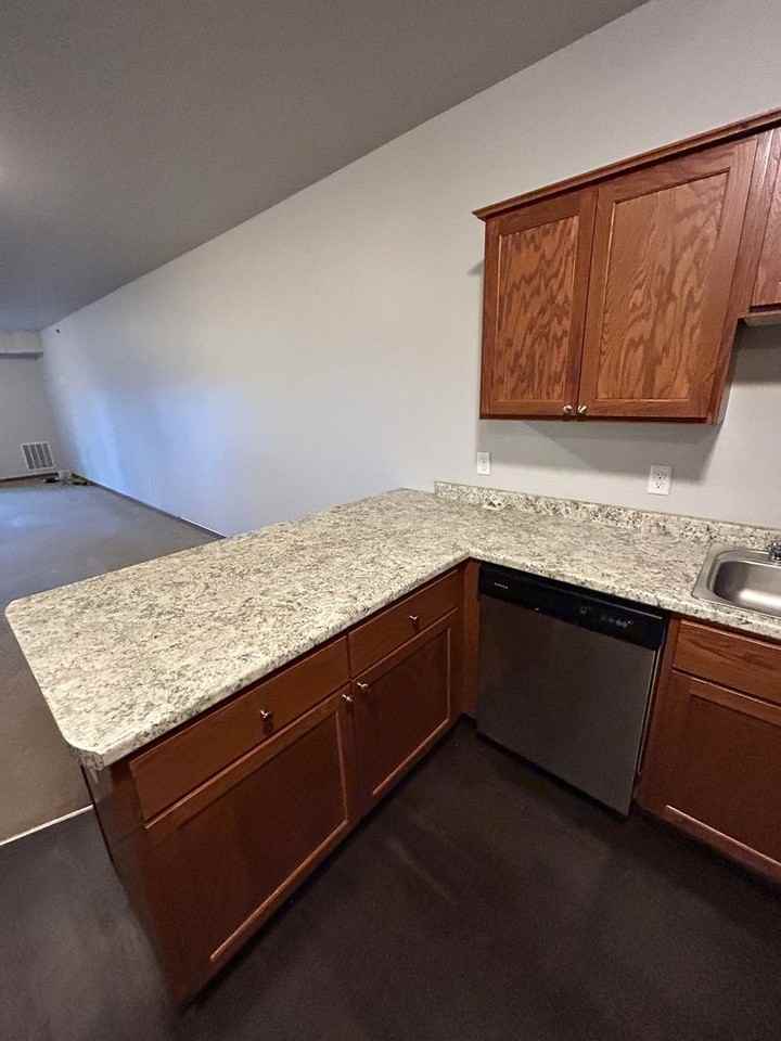 Welco West Apartments - Photo 3 of 20