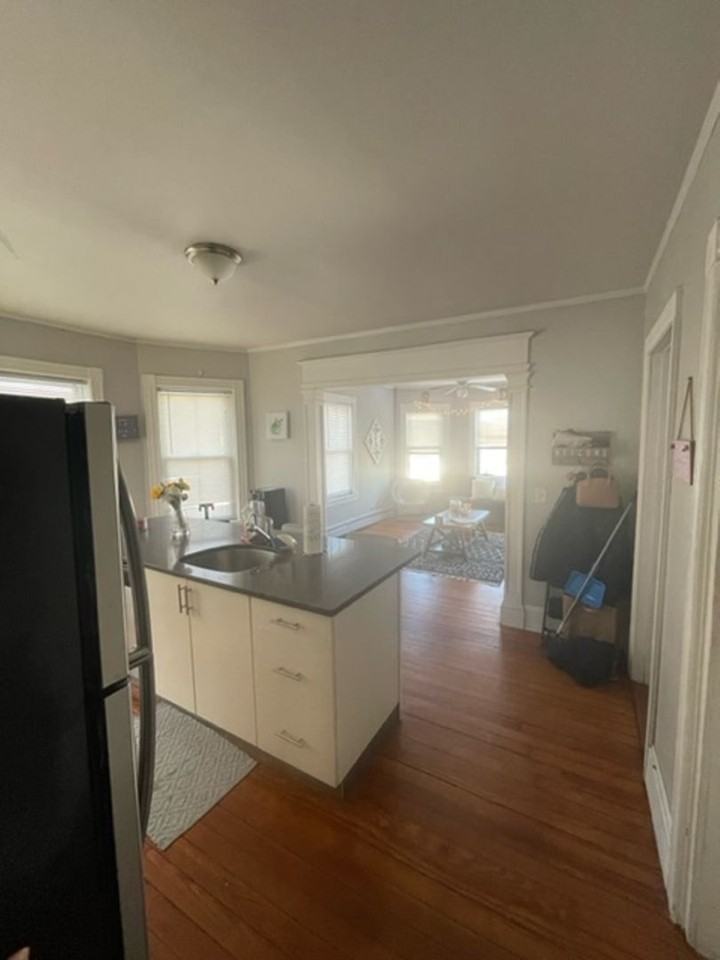 624 Smith Street - Photo 6 of 25