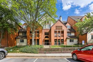 featured image of 4934 Columbia Rd #1