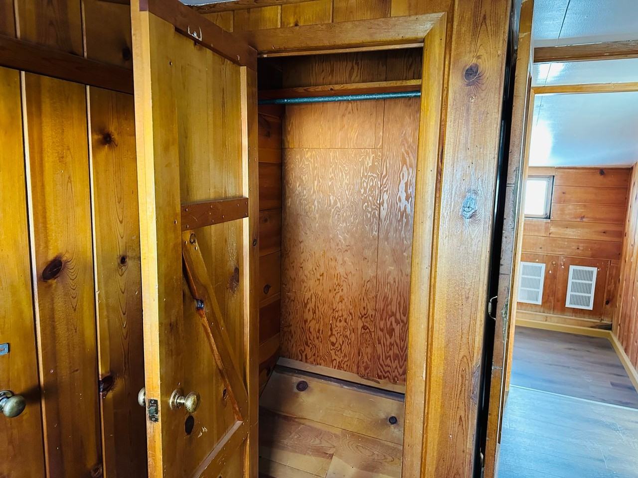 711 E Main St #14 - Photo 4 of 15