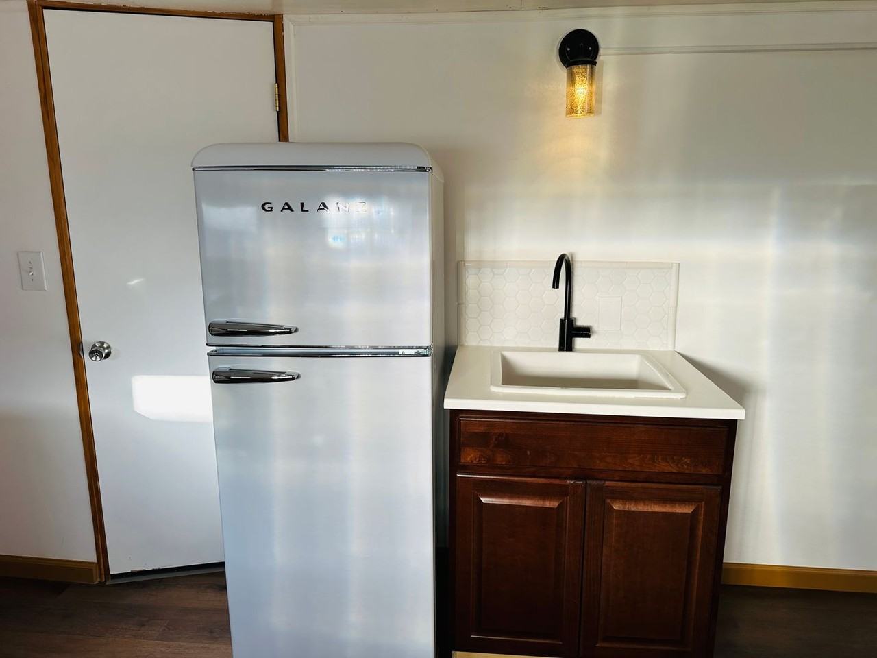 711 E Main St #14 - Photo 5 of 15