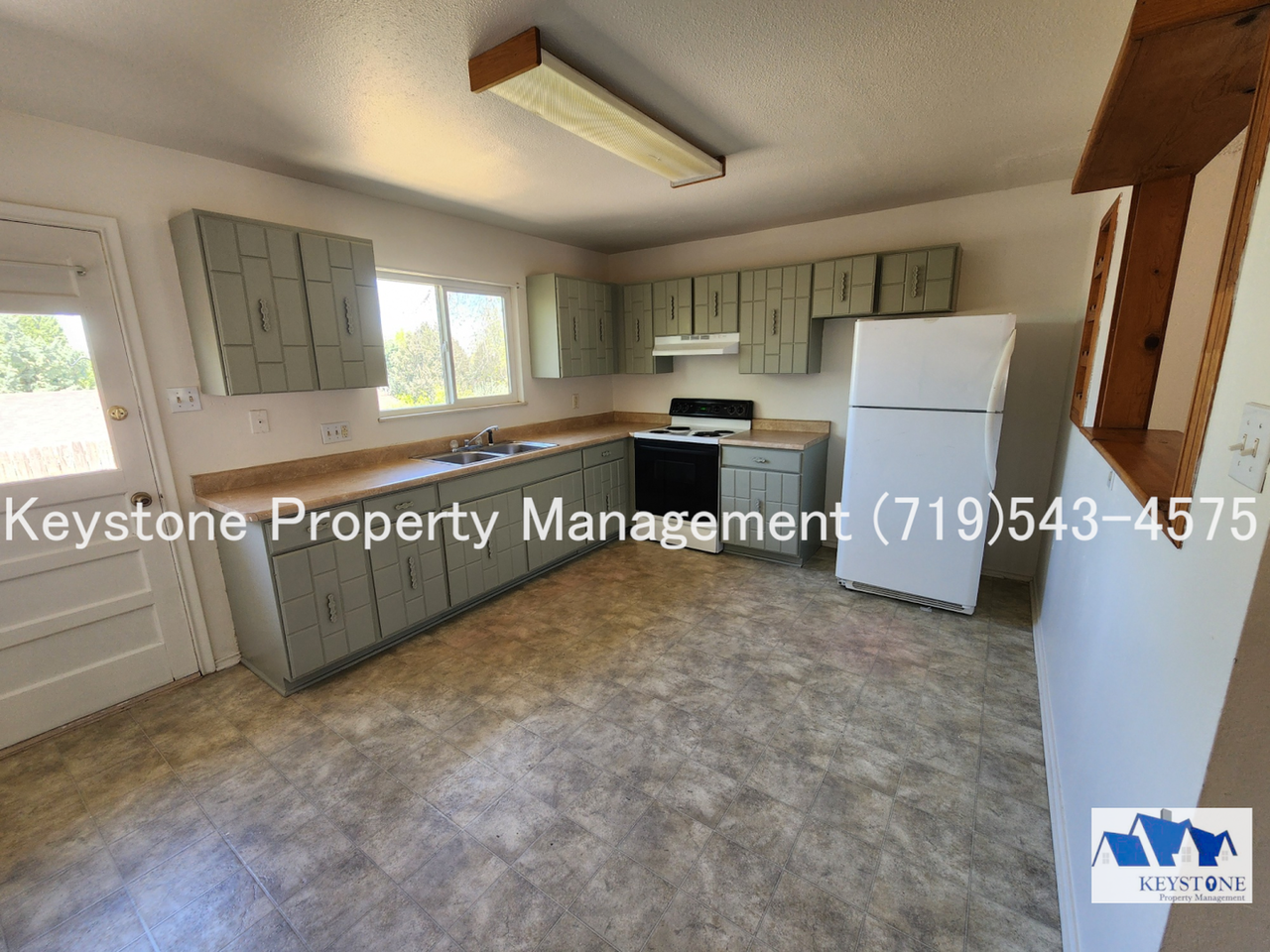 949 S Honeysuckle Dr - Photo 6 of 15