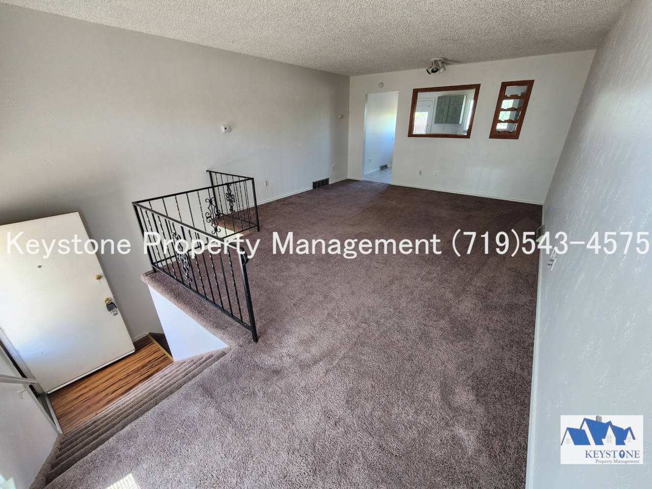 949 S Honeysuckle Dr - Photo 2 of 15