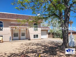 featured image of 949 S Honeysuckle Dr