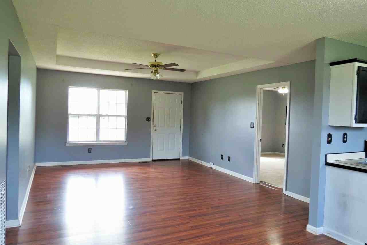 200 Rusty Dr - Photo 5 of 14