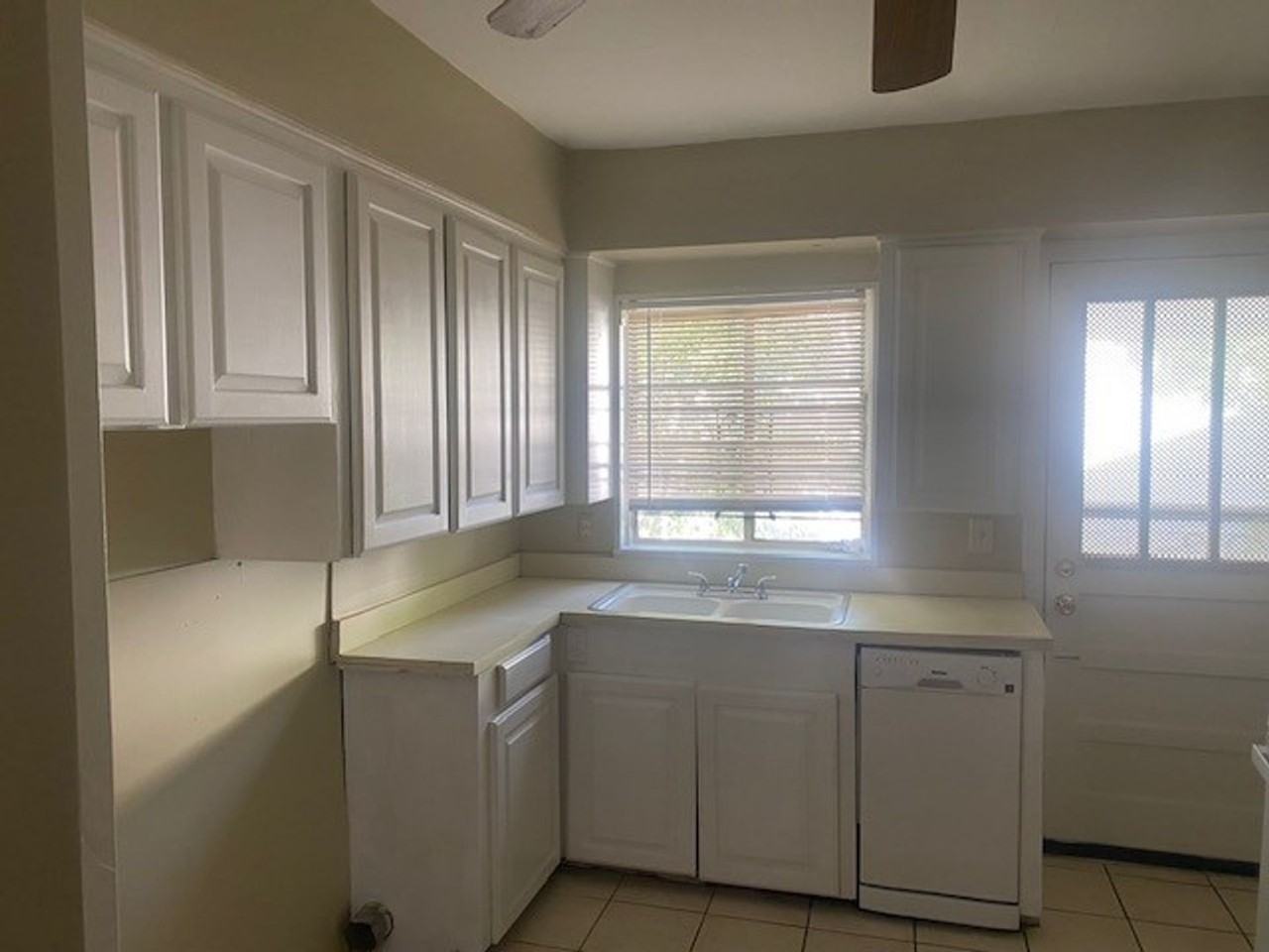 509 Lorenz Blvd. - Photo 2 of 12