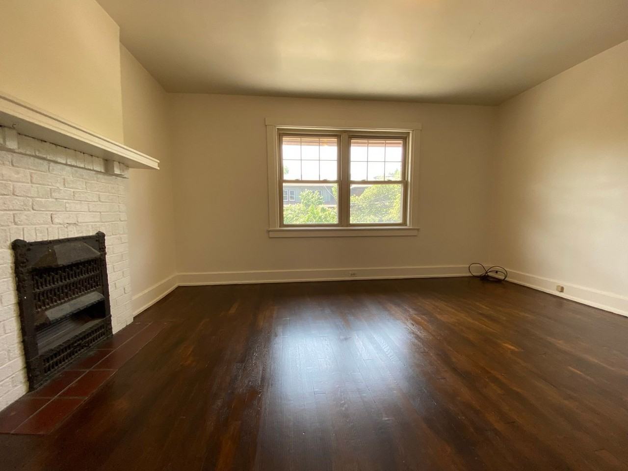 6647 Ridgeville St - Photo 6 of 11