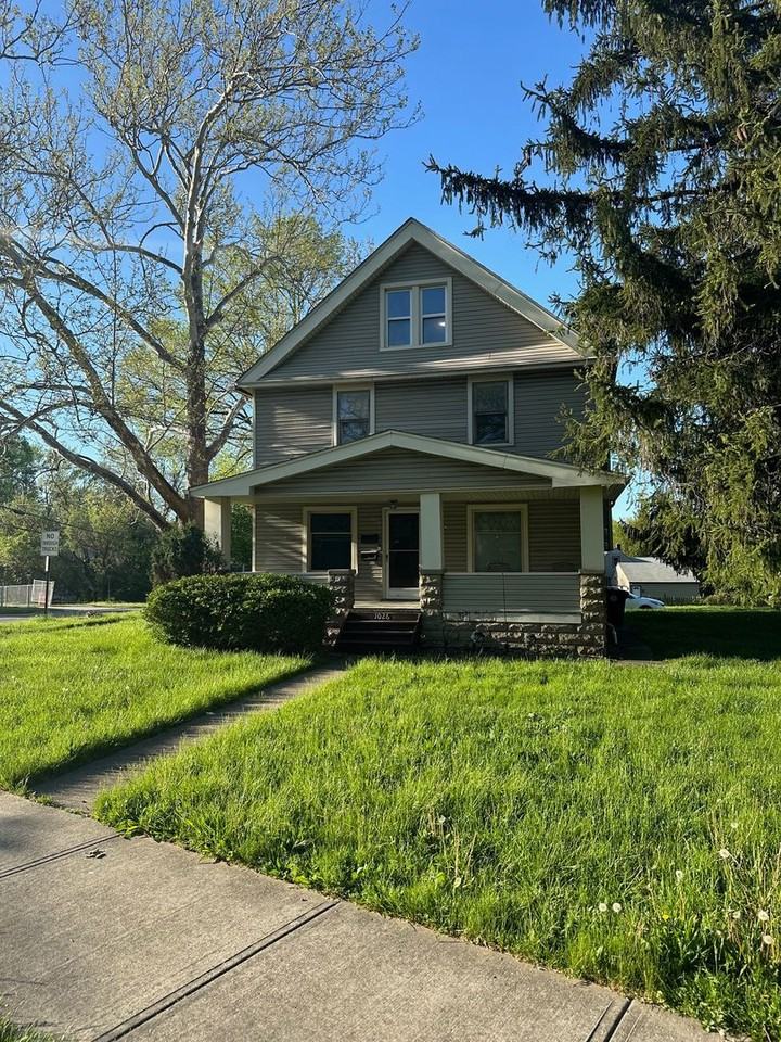 1026 W. Schaaf - Photo 2 of 19