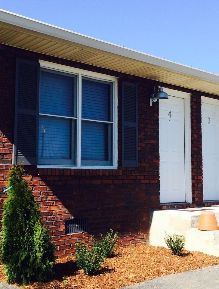 Lee Street Apartments 406 & 408 Lee Street, Johnson City, TN 37604