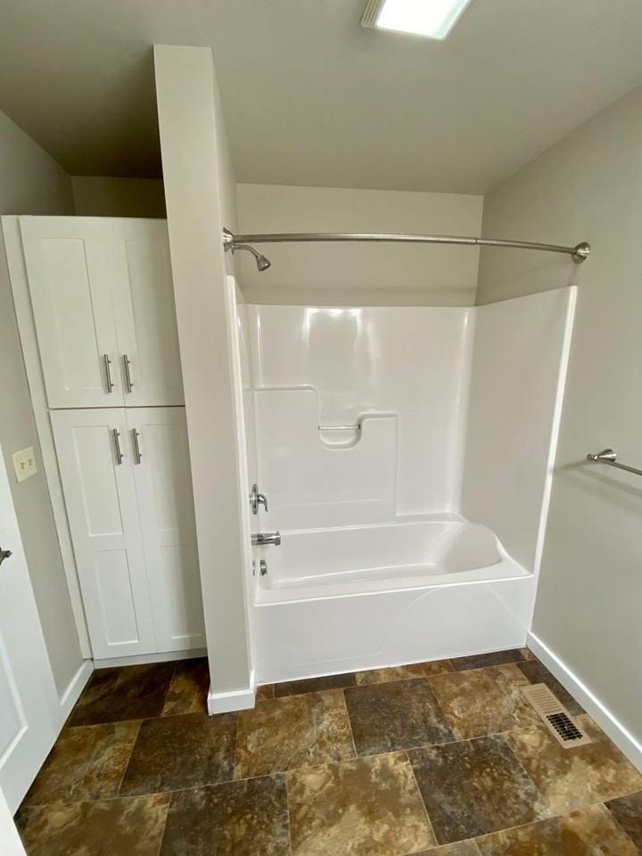 921 S Sherman Ave - Photo 6 of 16
