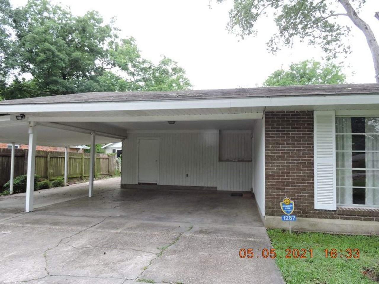 1287 Rodney Dr - Photo 3 of 20