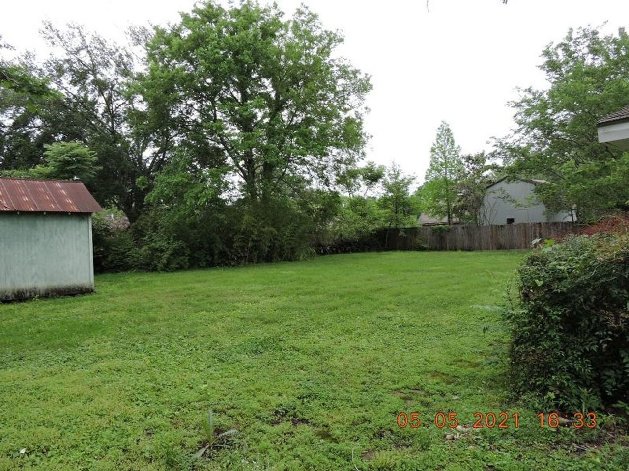 1287 Rodney Dr - Photo 4 of 20