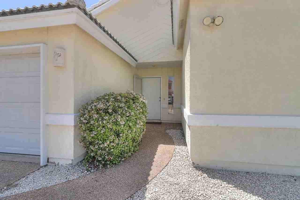 15321 Dasmarinas Dr - Photo 2 of 38