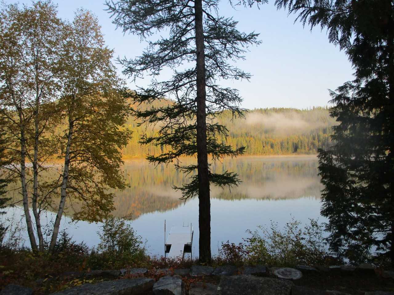 878 Lake Dr - Photo 2 of 23