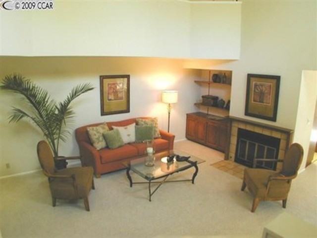 26 Hansen Ct - Photo 3 of 10