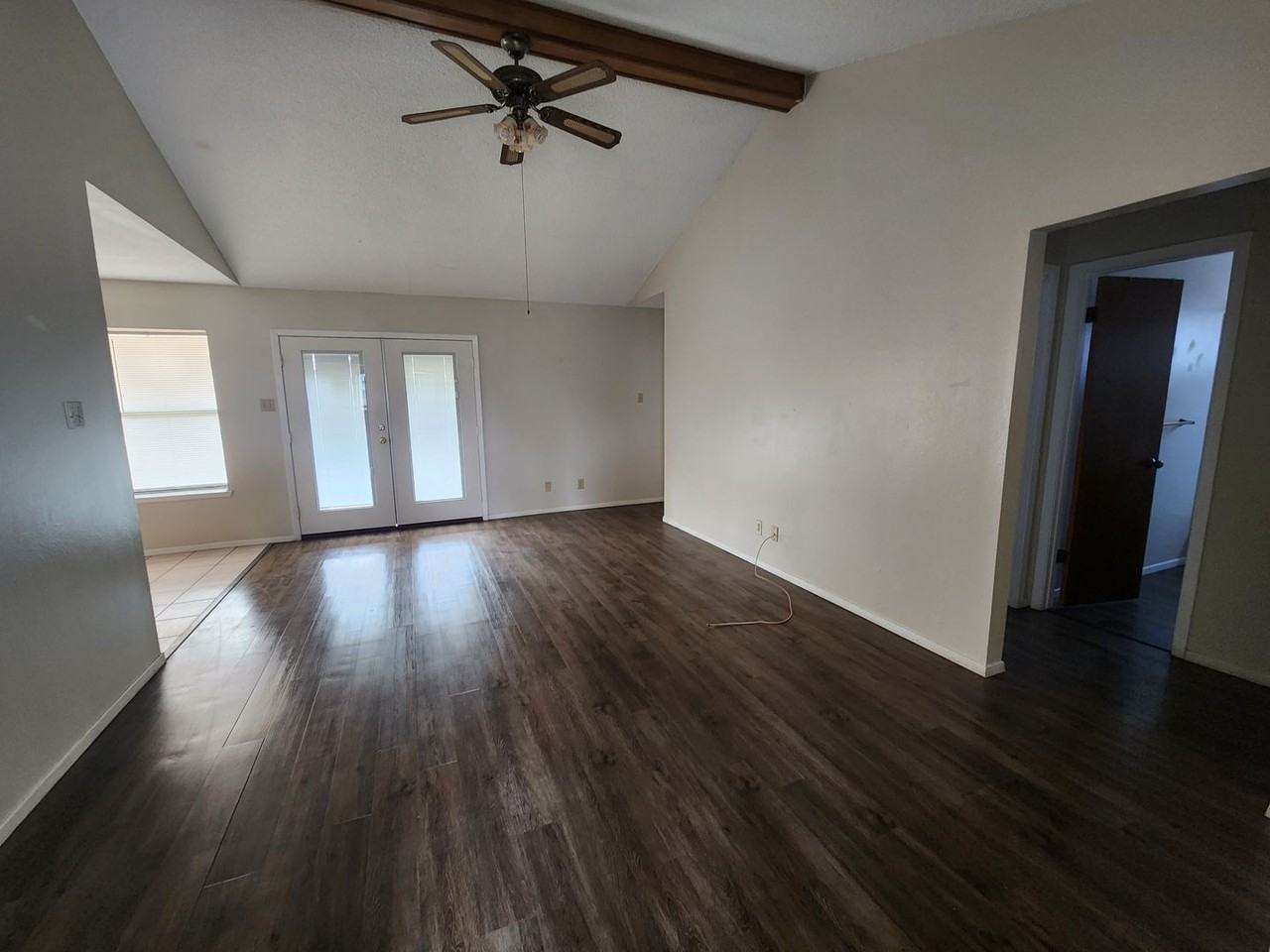 1335 Gordon Blvd - Photo 5 of 12
