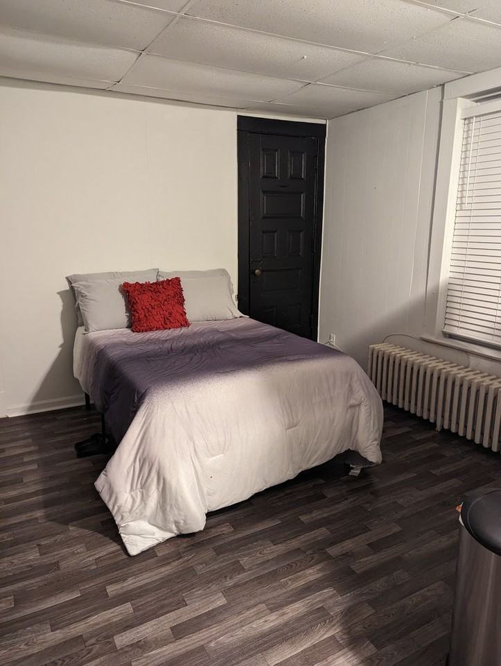 838 Union Street - Photo 2 of 16