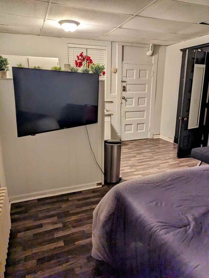 838 Union Street - Photo 4 of 16