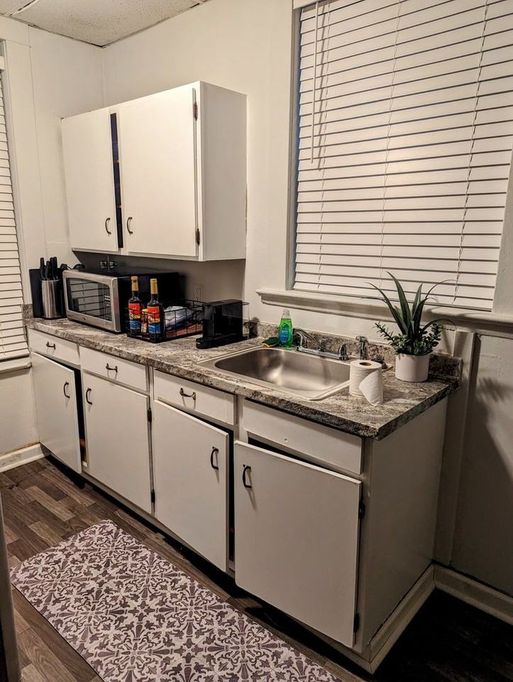 838 Union Street - Photo 5 of 16