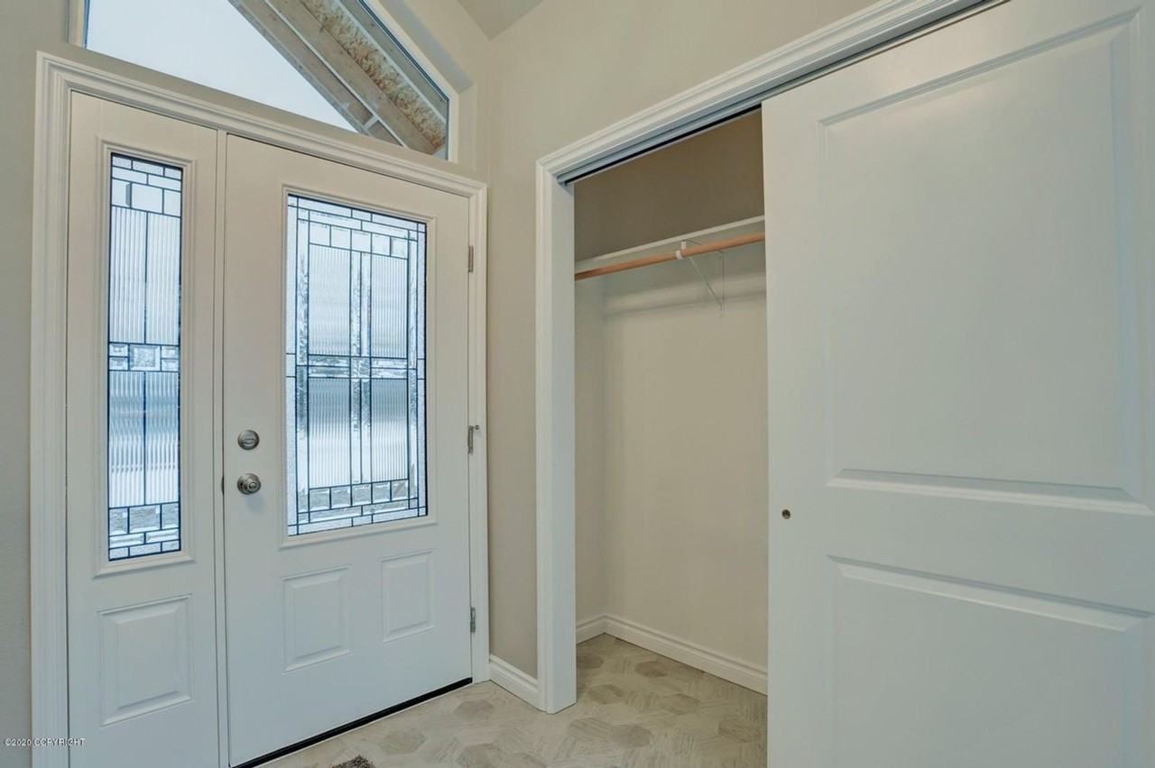 1455 E Esty Dr - Photo 2 of 35