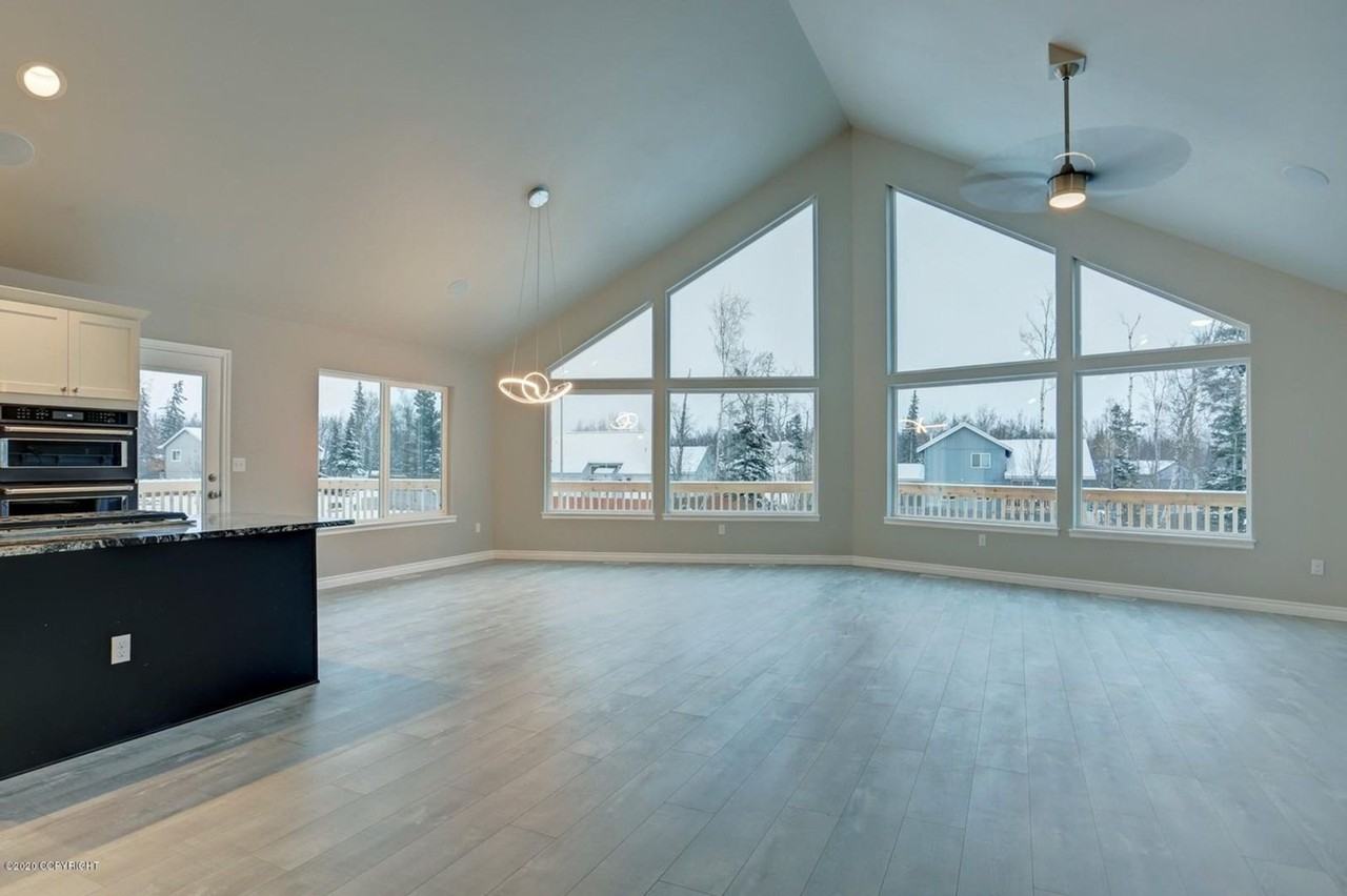 1455 E Esty Dr - Photo 4 of 35