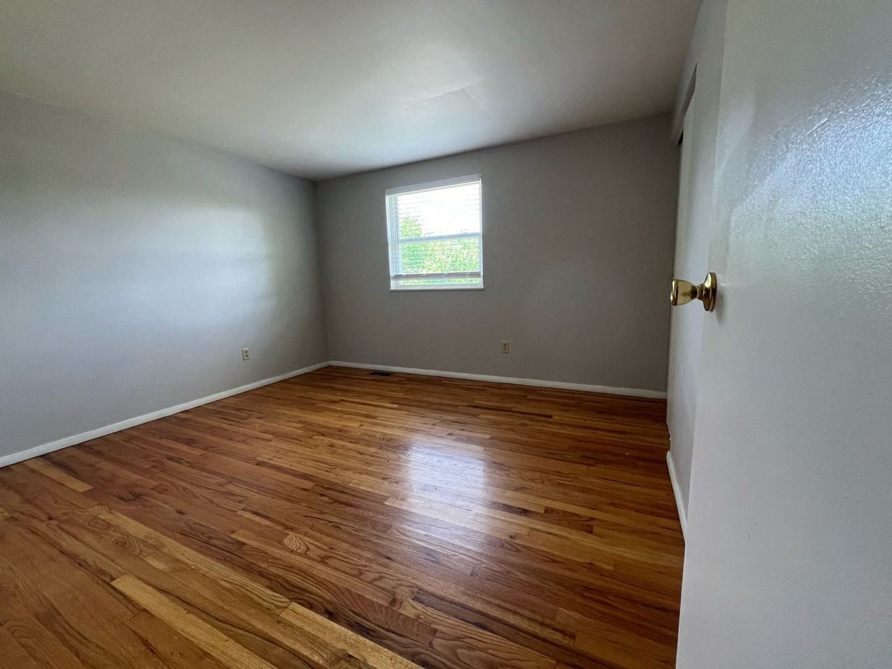 NAT - 6607 - 6613 Conway Dr. - Photo 3 of 15