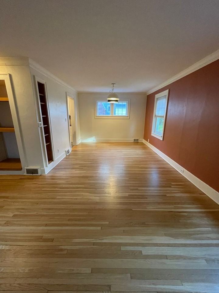 1821 Wallace Ave - Photo 7 of 40