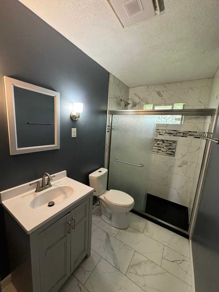 1541 Johnson St - Photo 5 of 13