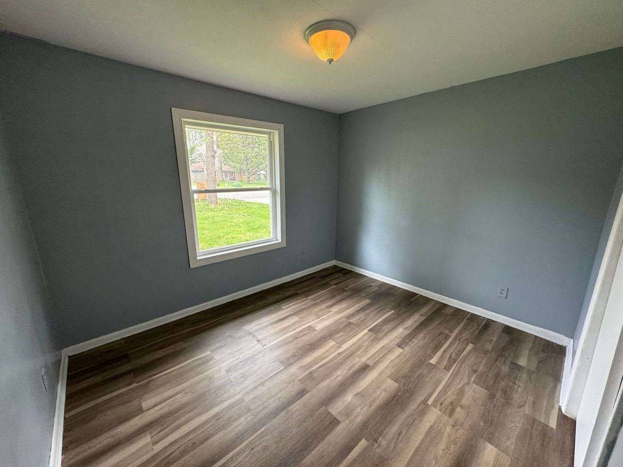 1541 Johnson St - Photo 6 of 13