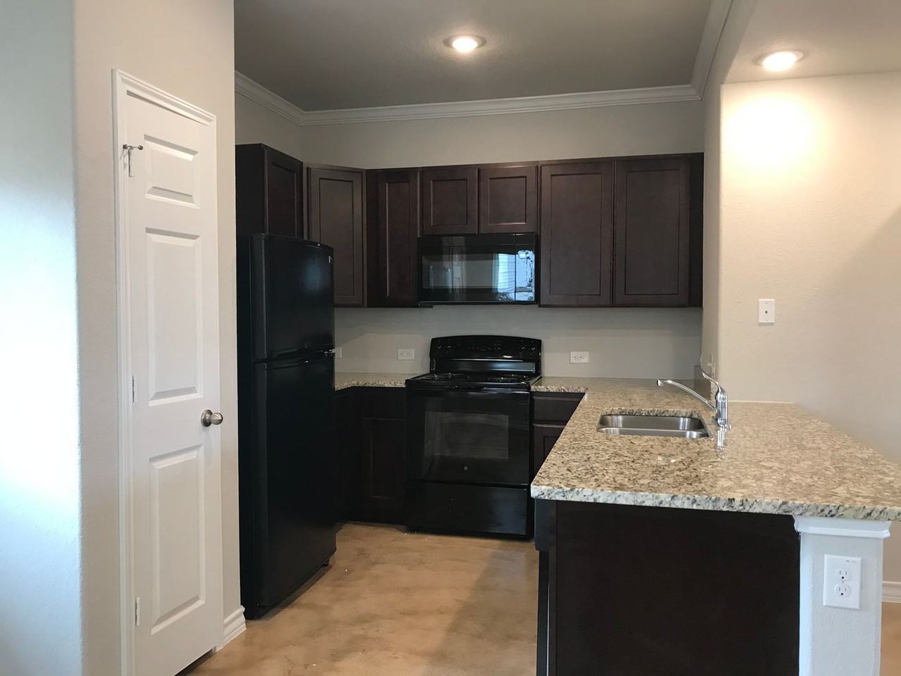 9918 Hazy Bnd #104 - Photo 5 of 15