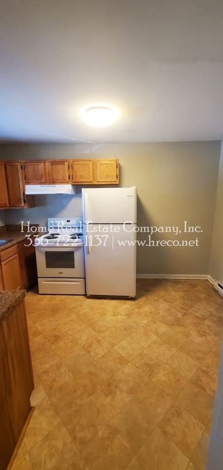 3011 Broadbay Dr #F - Photo 2 of 10