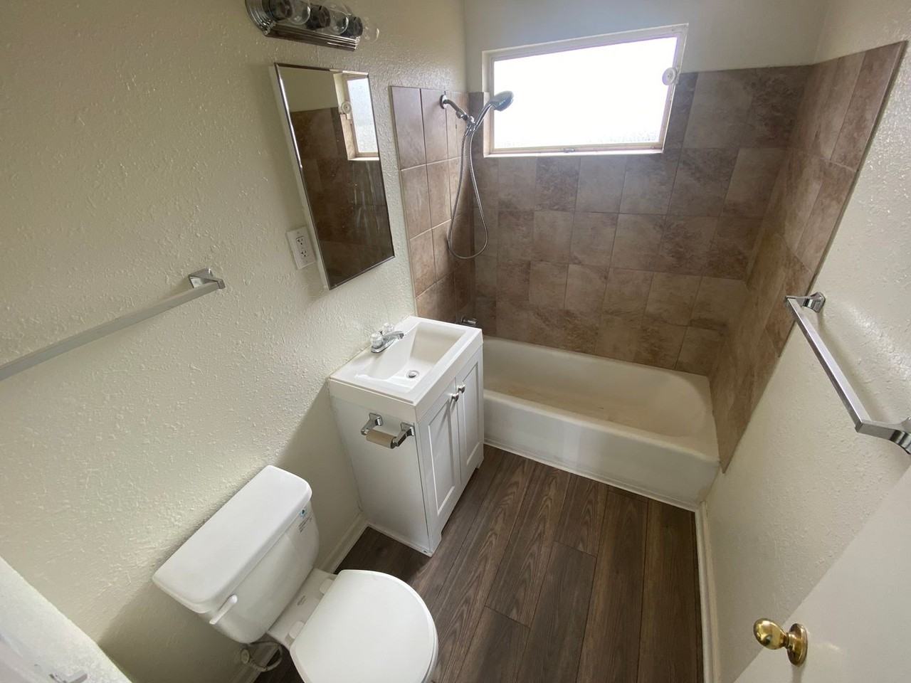 20188R - Photo 3 of 8