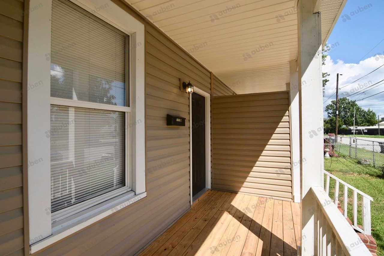 1717 Starnes St - Photo 4 of 23