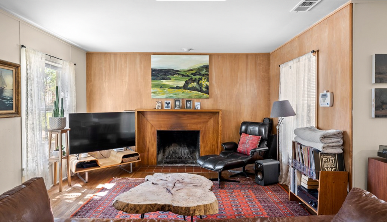 2806 Bridle Path - Photo 2 of 21