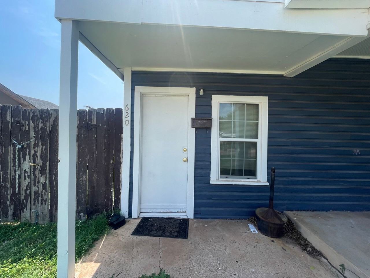 620 Grand Ave - Photo 2 of 7