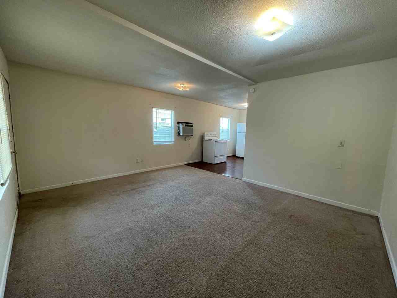 620 Grand Ave - Photo 3 of 7