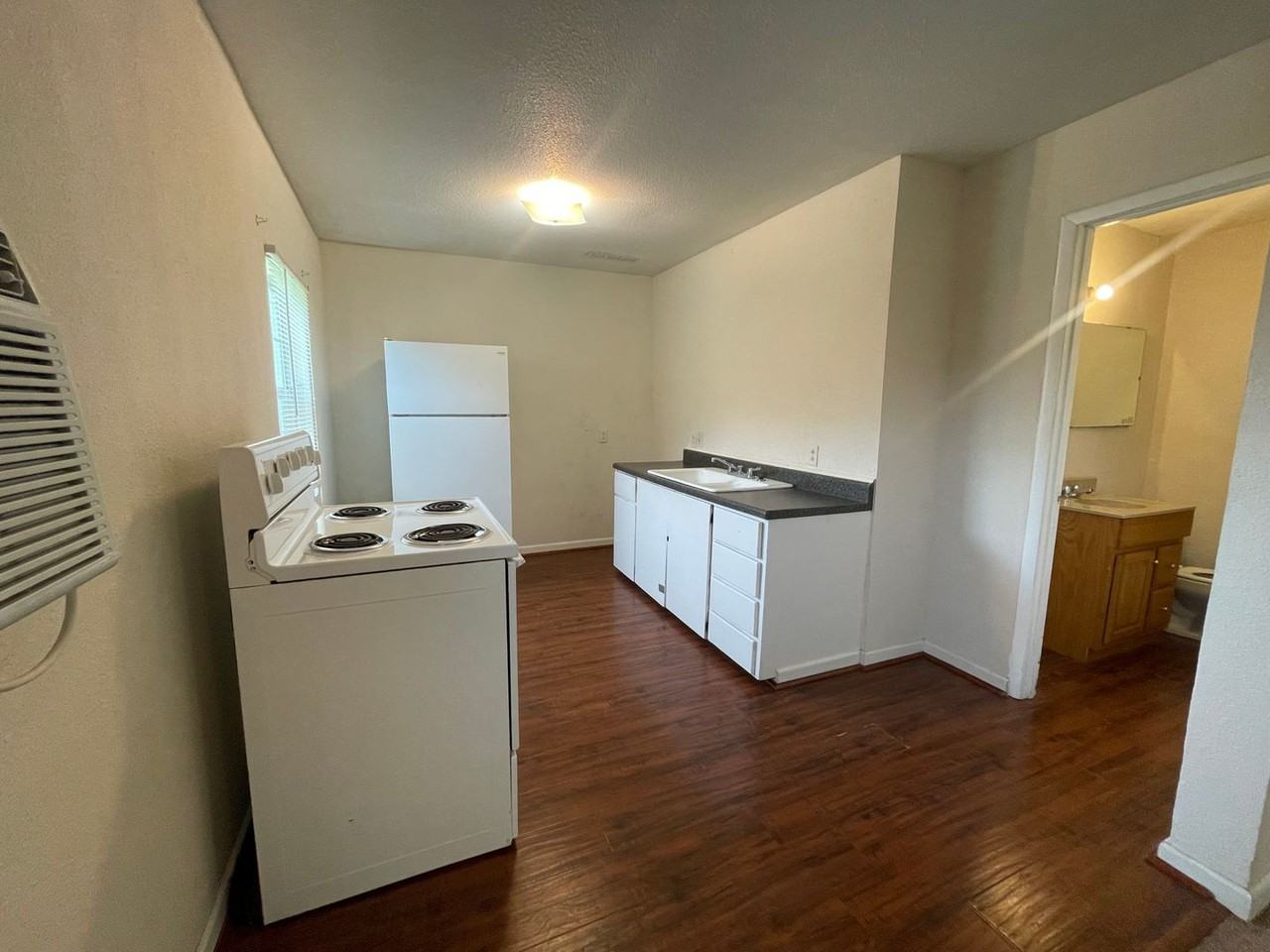 620 Grand Ave - Photo 6 of 7