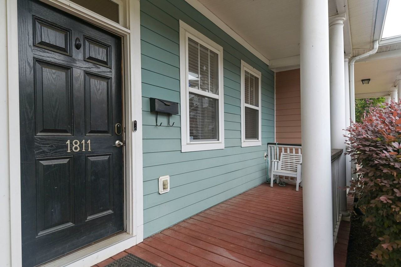 1811 Pulaski St - Photo 3 of 32