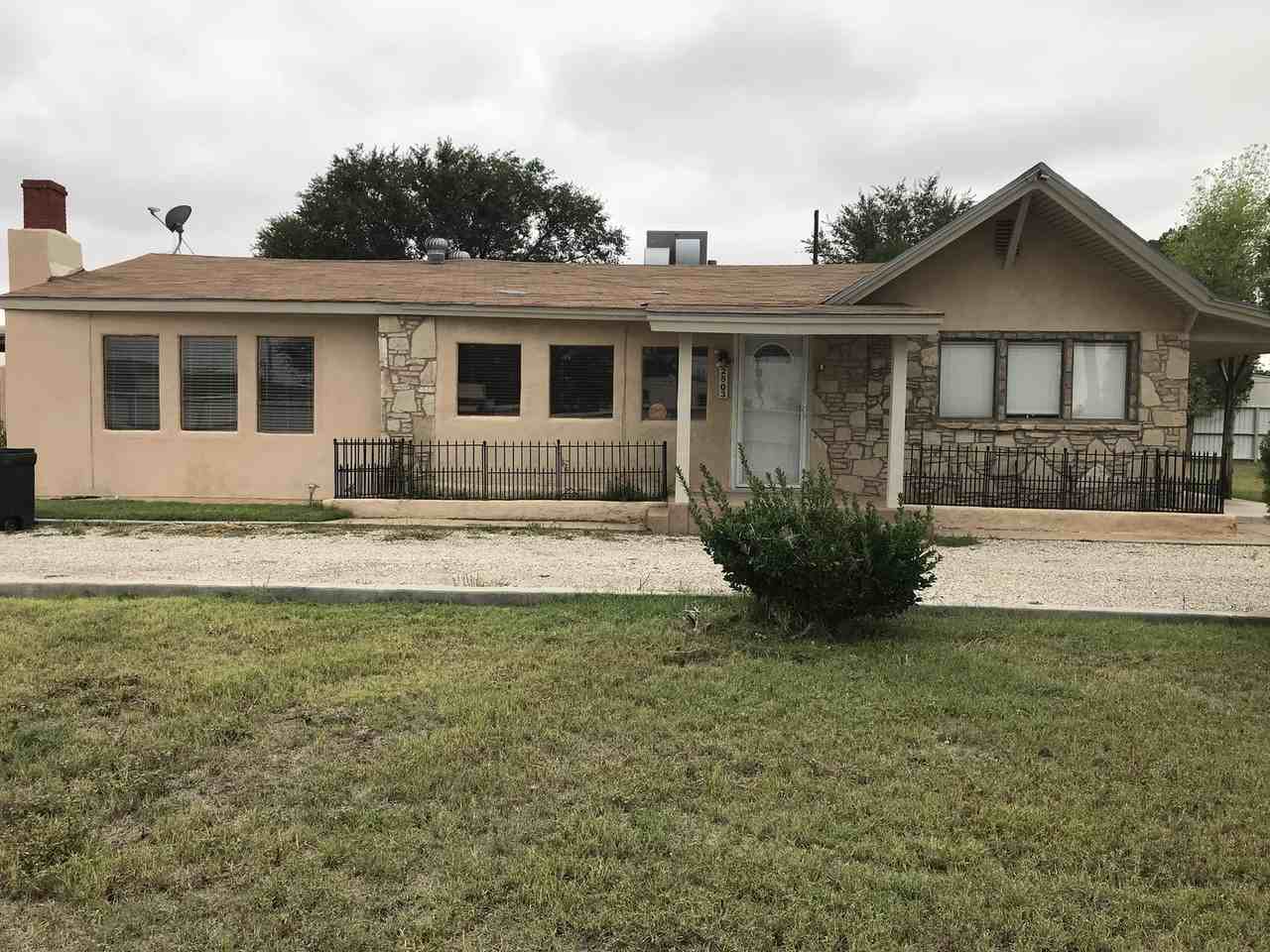 2503 W Grand Ave - Photo 2 of 50