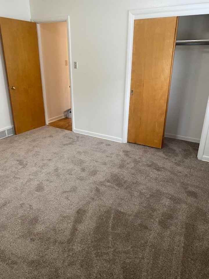 1126 Custer Ave - Photo 7 of 24