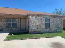 featured image of 7560 Oak Chase