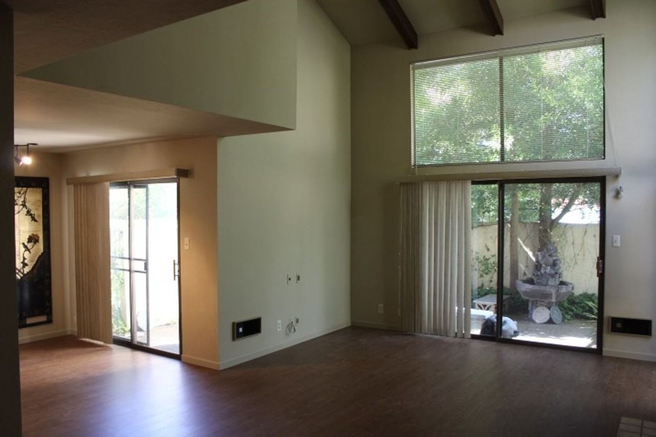 2005 Parrott Drive - Photo 2 of 17