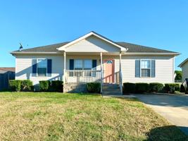 featured image of 556 Oakmont Dr
