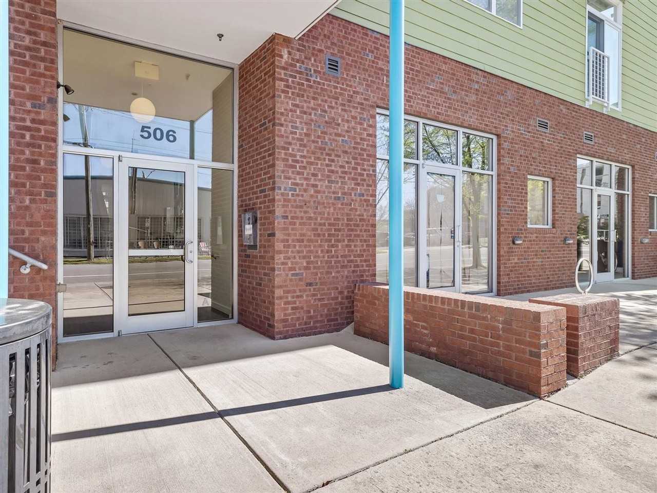 506 N Mangum St - Photo 3 of 12