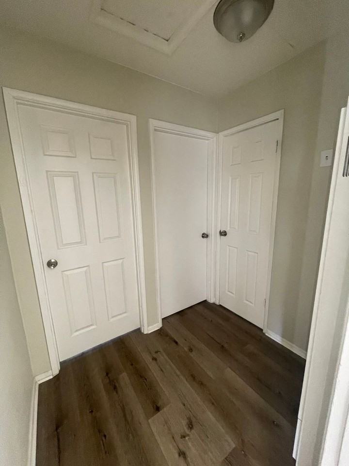 15360 Lucille St - Photo 5 of 11