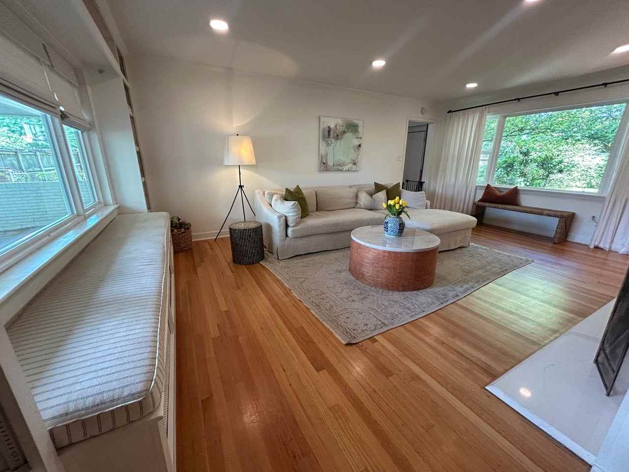 286 Belhaven St - Photo 5 of 23